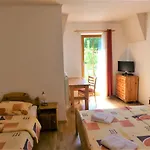 Farm stay Na Meji Pivka