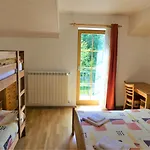 Na Meji Lantgård *