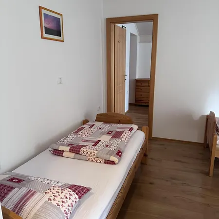 Farm stay Na Meji Pivka