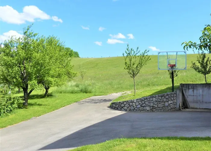 Na Meji مزرعة للإقامة بيفكا